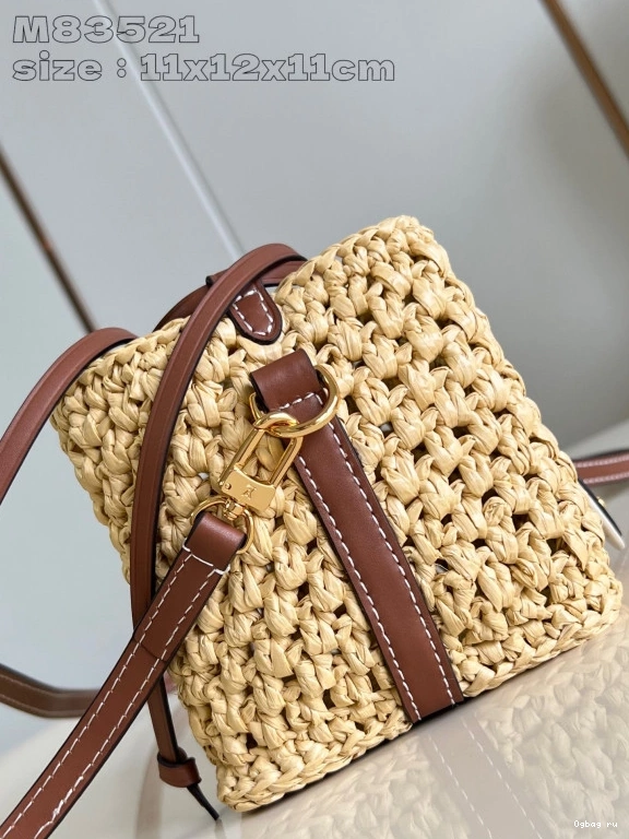 PURSE NOÉ VUITTON LOUIS 0822